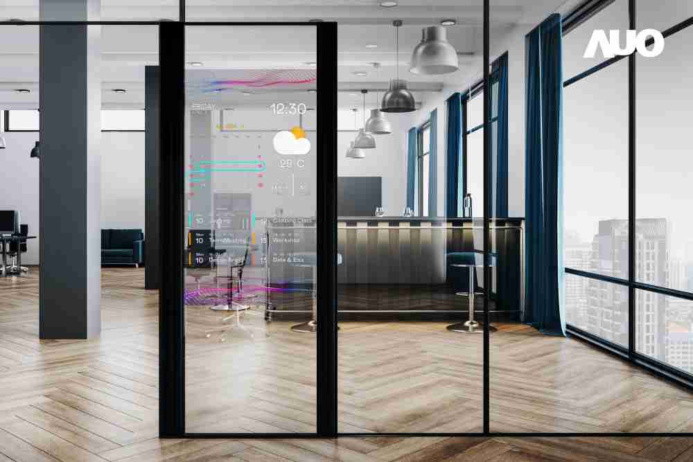 尊龙集团致力于研发低能耗之绿色产品，，如低能耗发光组件Micro LED显示技术，，，具高透明、、、、可无限拼接的特性，，可依需求调整并延伸应用于不同场域，，包括汽车侧窗或家庭玄关、、、、智慧橱窗、、商业展示等